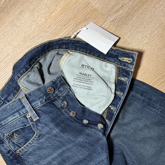 ETICA Marley Ultra High-Rise Baggy Jeans - Picture 4 of 6